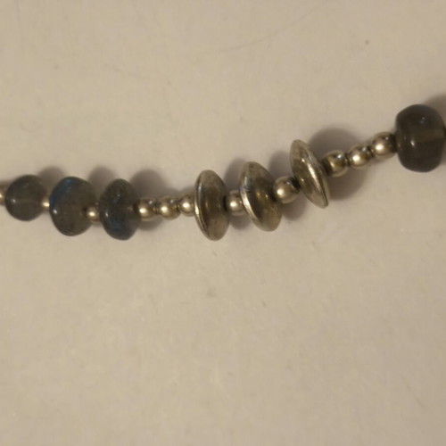 Handmade necklace with labradorite and silver elements, 43 cm