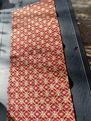 Cross-stitch table runner like new