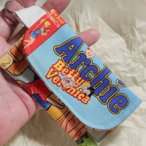 Archie Key Wallet new, handmade with keyring