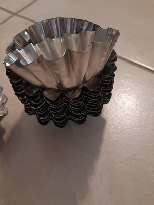 Baking molds used, set of 20, suitable for oven