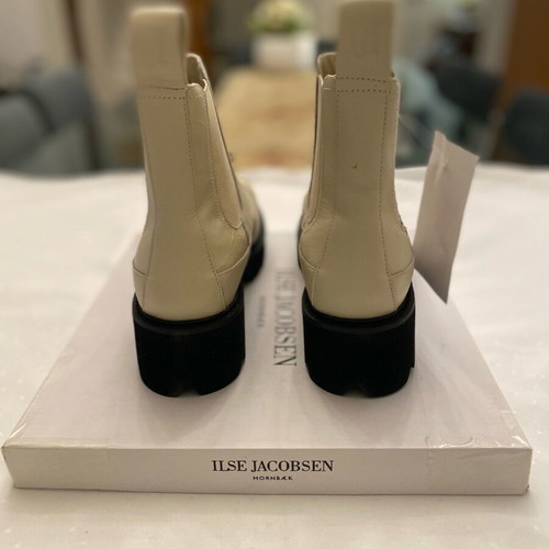 Ilse Jacobsen Hornbæk Chelsea ankle boots beige new, size 39