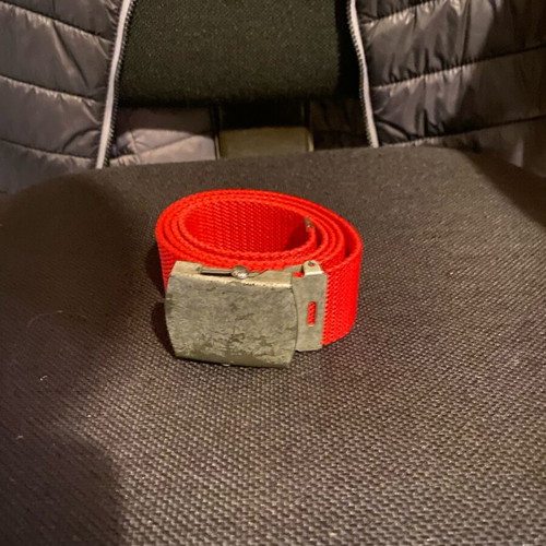 Unisex belt used, red, in good condition