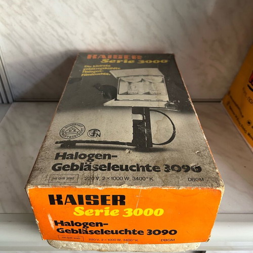 Kaiser 3000 series Model 3090 photographic spotlight like new, 2000w