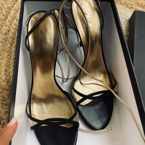 Pelle Moda Di Beatrice lace-up high-heels like new, black and gold