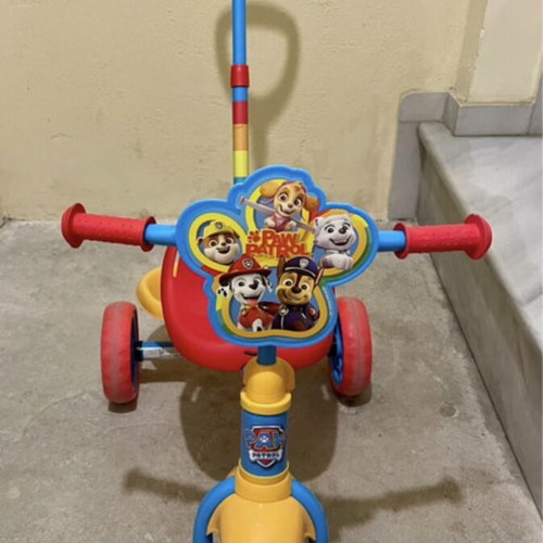 Paw Patrol Tricycle like new, foldable and easy to store