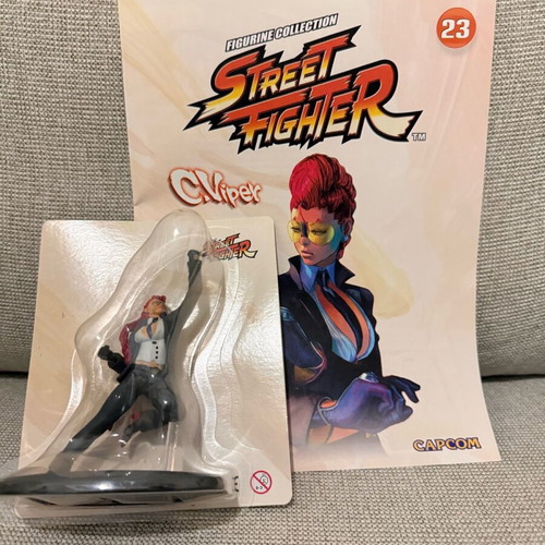 Street Fighter DeAgostini collectible figure new, scale 1:18