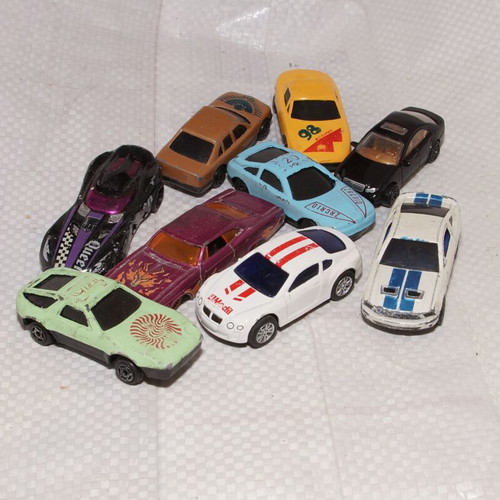 Toy car set used, various colors