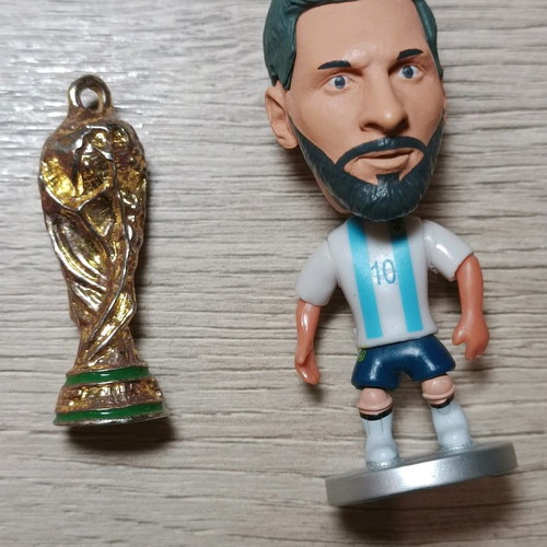 Messi figure with Argentina jersey and World Cup used