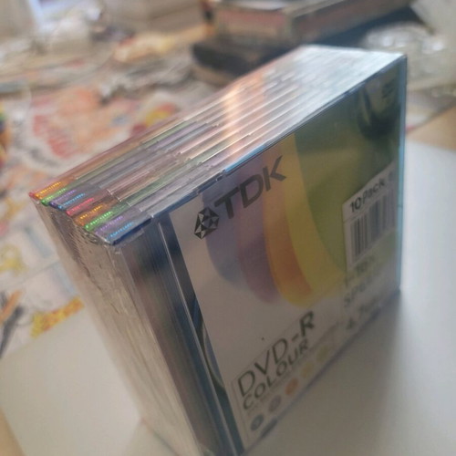 DVD-R colour 4.7GB pack of 10 new with sleeves
