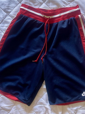 Nike reversible basketball shorts vintage μεταχειρισμένα, μπλε και κόκκινα, μέγεθος M