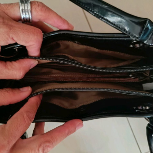 Dim leather club black genuine leather shoulder bag like new