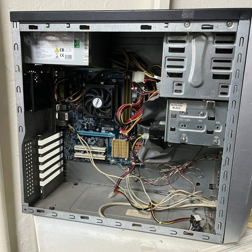 AMD Athlon 64 4600+ 2.4GHz computer with 2GB RAM and 200GB HDD used