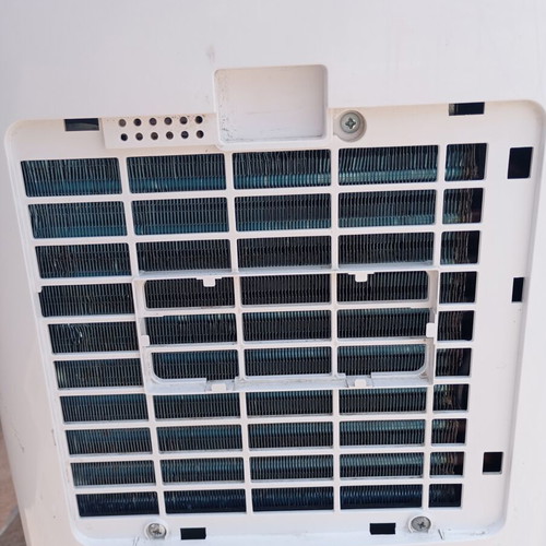 Toyotomi TDE-16DTI dehumidifier used, 140W, with wheels