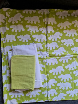 Baby crib duvet cover like new, set with sheet and Benetton pillowcase