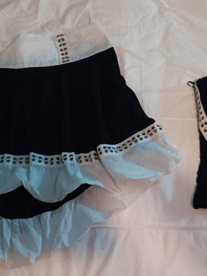 Best Manuel clothing set large, strapless top and skirt, like new