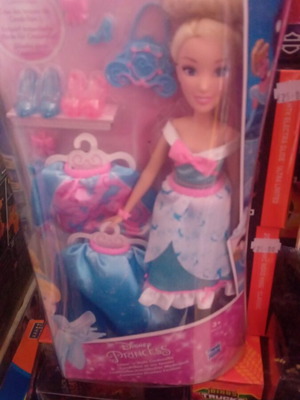 Disney Princesses καινούργιες, κλειστές στο κουτί