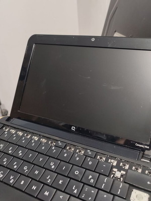Laptop Hp Mini 110 μεταχειρισμένο, πληκτρολόγιο δεν λειτουργεί, με φορτιστή
