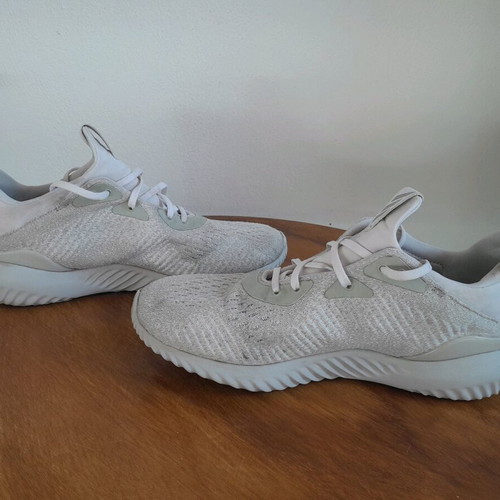 Adidas Alphabounce Shoes No 44 used with minor wear