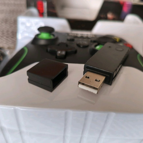 Krüger & Matz GP-100 Wireless Controller for Xbox One and PC new