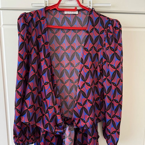 Yazz skirt and blouse set like new