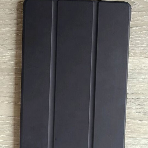 Tri-Fold Flip Cover for Xiaomi Pad 5 like new