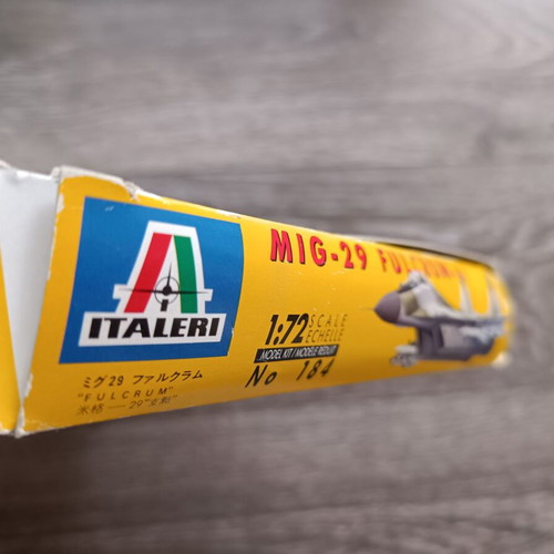 Italeri MIG-29 Fulcrum-A No. 184 model kit scale 1:72 new