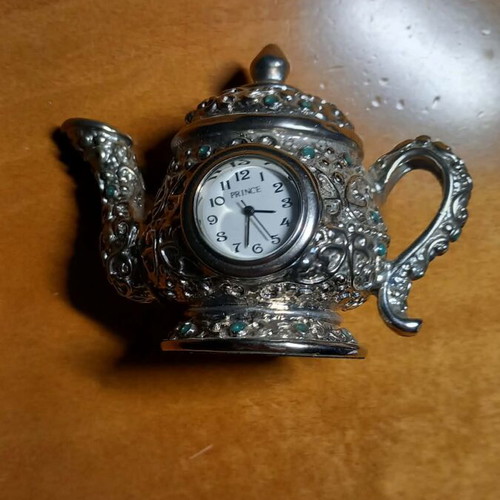 Vintage decorative item like new family heirloom