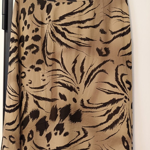 Valerie Stevens maxi skirt like new, silk, animal print, black beige