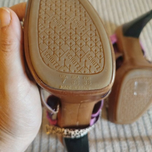 Schutz sandals size 36 like new, multicolor