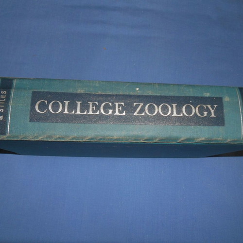 College Zoology used book by Robert W. Hegner 1940