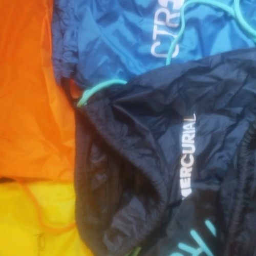 Drawstring bags in excellent condition, pack of 10, various colors