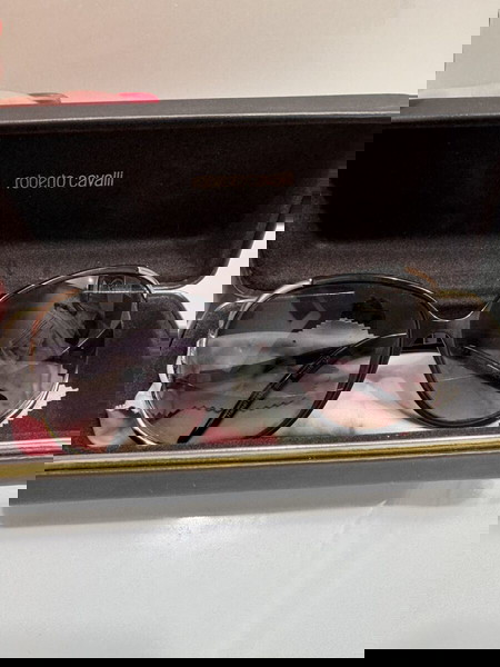 Γυναικεία γυαλιά ηλίου στρογγυλά Roberto Cavalli Hamal RC 895