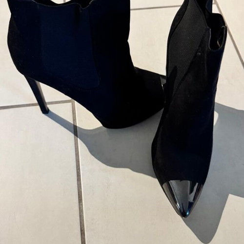 Women high heels used, size 39, black
