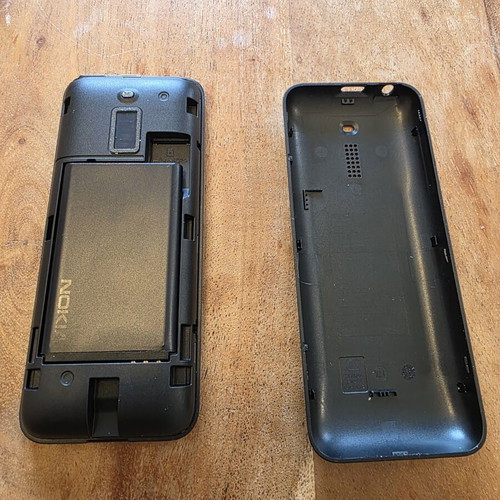 Nokia 108 Dual phone like new, black