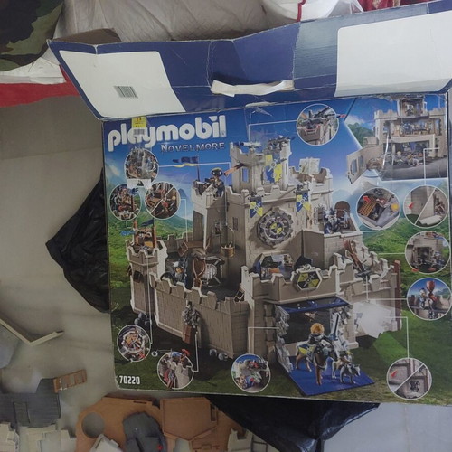 Playmobil Novelmore Fortress used, for 8 years old