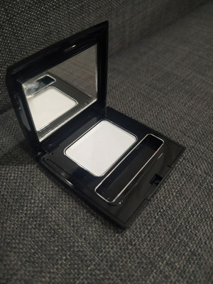 Isadora eyeshadow 02 ice like new