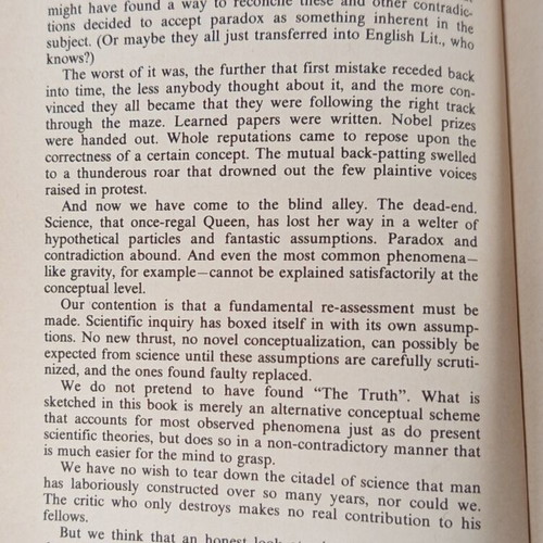 Einstein Doesn't Work Here Anymore book used, English