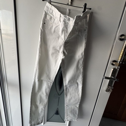 Pink Woman white denim pants like new