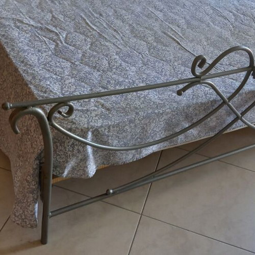 Iron bed handmade, like new