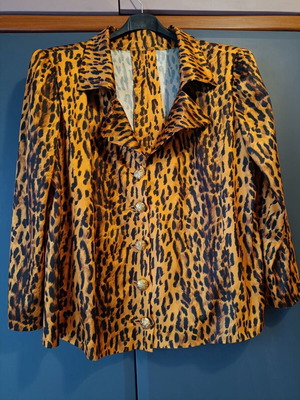 Vintage outerwear like new, black and orange