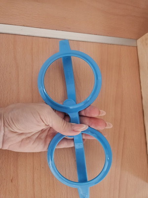 Plastic glasses used without lenses, large