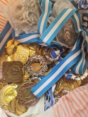 Medals used, approx 5 kg, assorted pack
