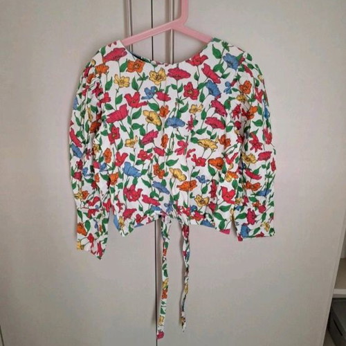 Zara floral blouse like new, size XS