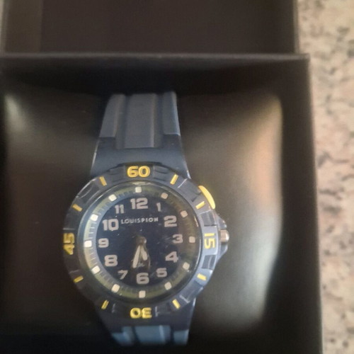 Blue watch like new, authentic with purchase card from France
