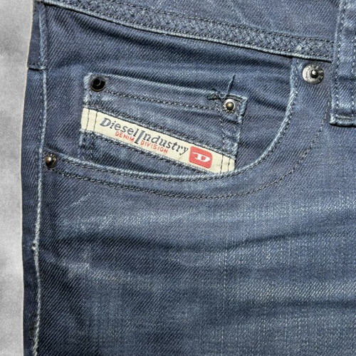 Diesel Lowky jeans like new, dark blue slim straight fit