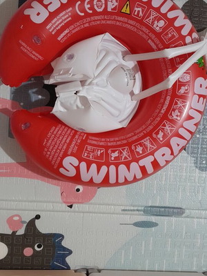 Educational swim trainer like new