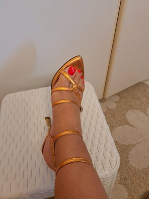 Leather vintage sandals used, gold color, size 36