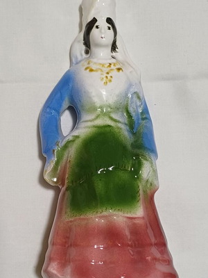 Vintage decorative figurine woman with traditional Rhodes costume like new, 1950s