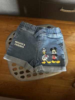 Sinsay Disney Shorts 80cm Like New 12-18 Months