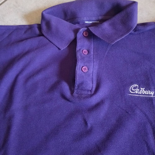 Cadbury men's polo shirt like new, size L, purple